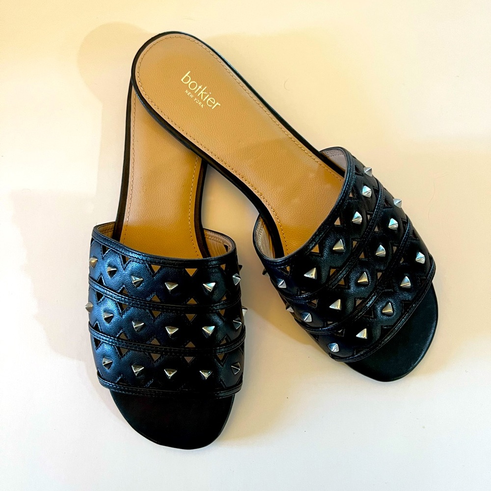 Botkier size 9 slides